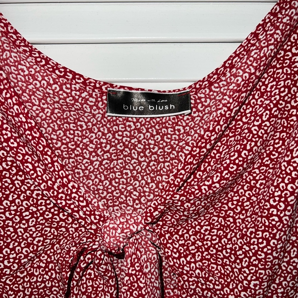 Tie Front Long Sleeve Crop Top
